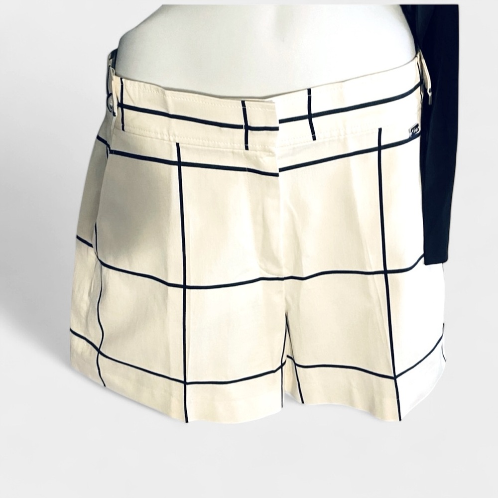 Escada Windowpane Patterned Shorts - image 4